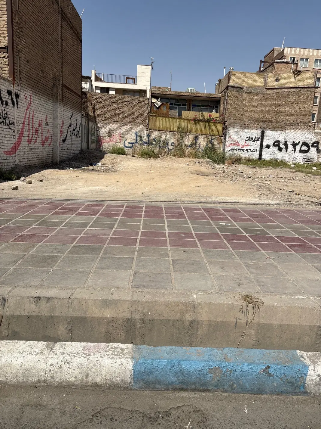 ۱۸۰متر زمین حصارامیر شهرک امام رضا