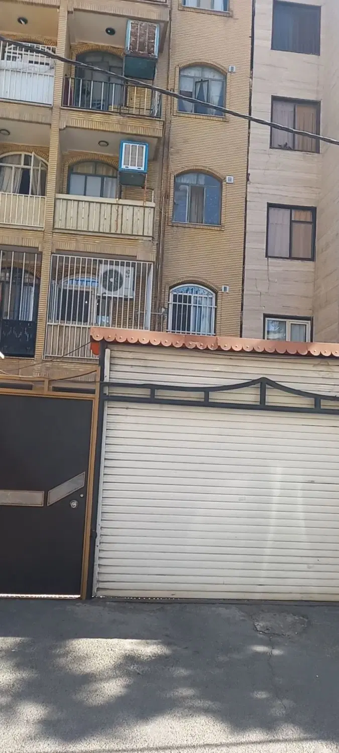 آپارتمان ۷۰ متری ،۲ خوابه سند تک برگ و تاپ لوکیشن