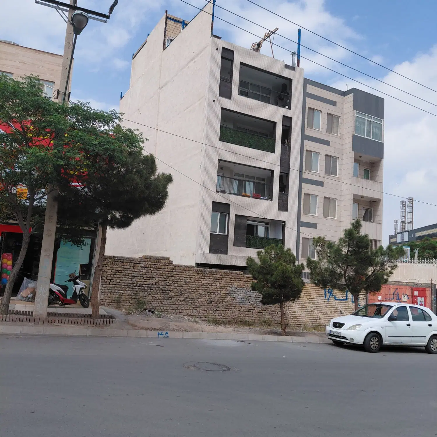 هاشمیه ۱۴۰ متر