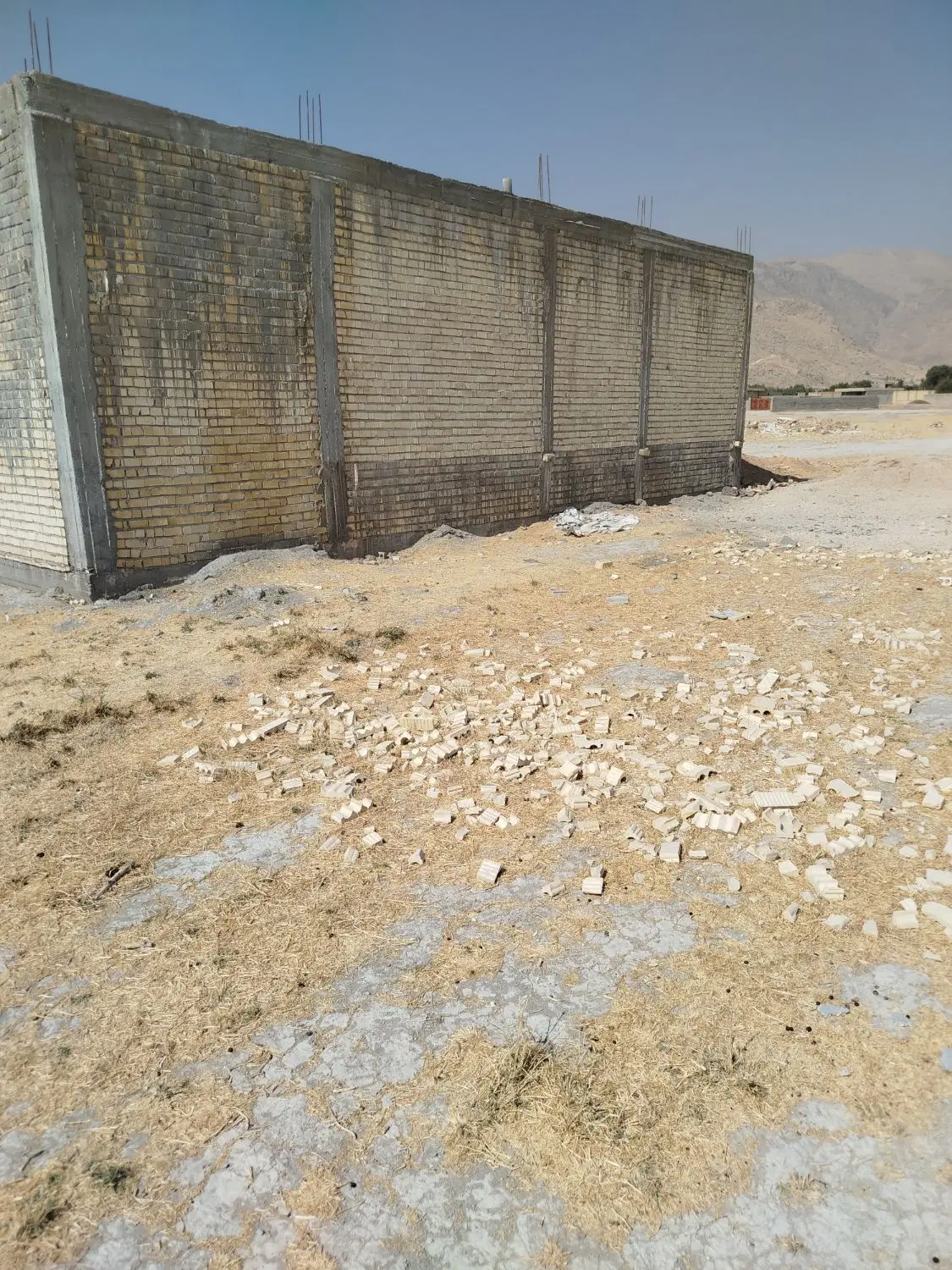زمین مسکونی