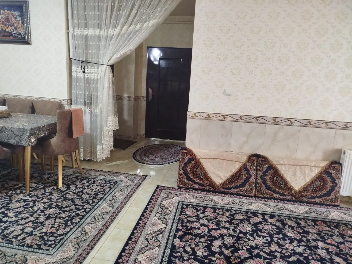 یک واحد آپارتمان واقع در مجتمع گلشن