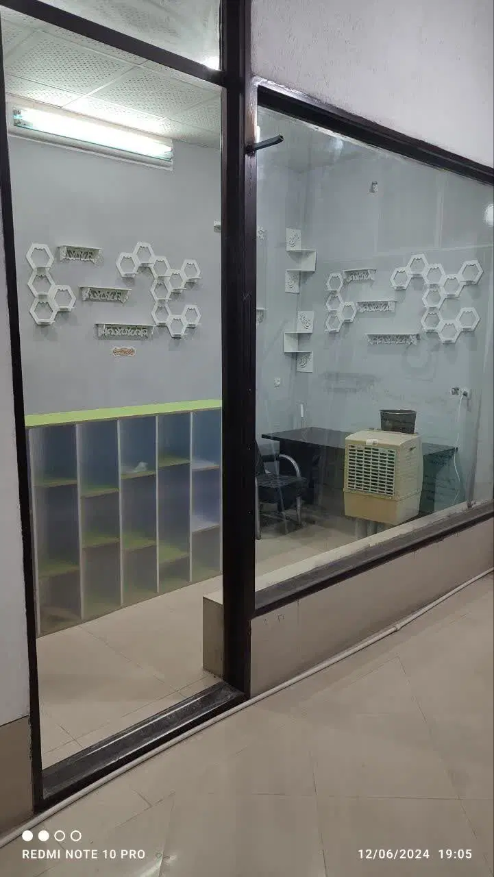مغازه ده متری درواز ه خاش امیر المومنین ۳