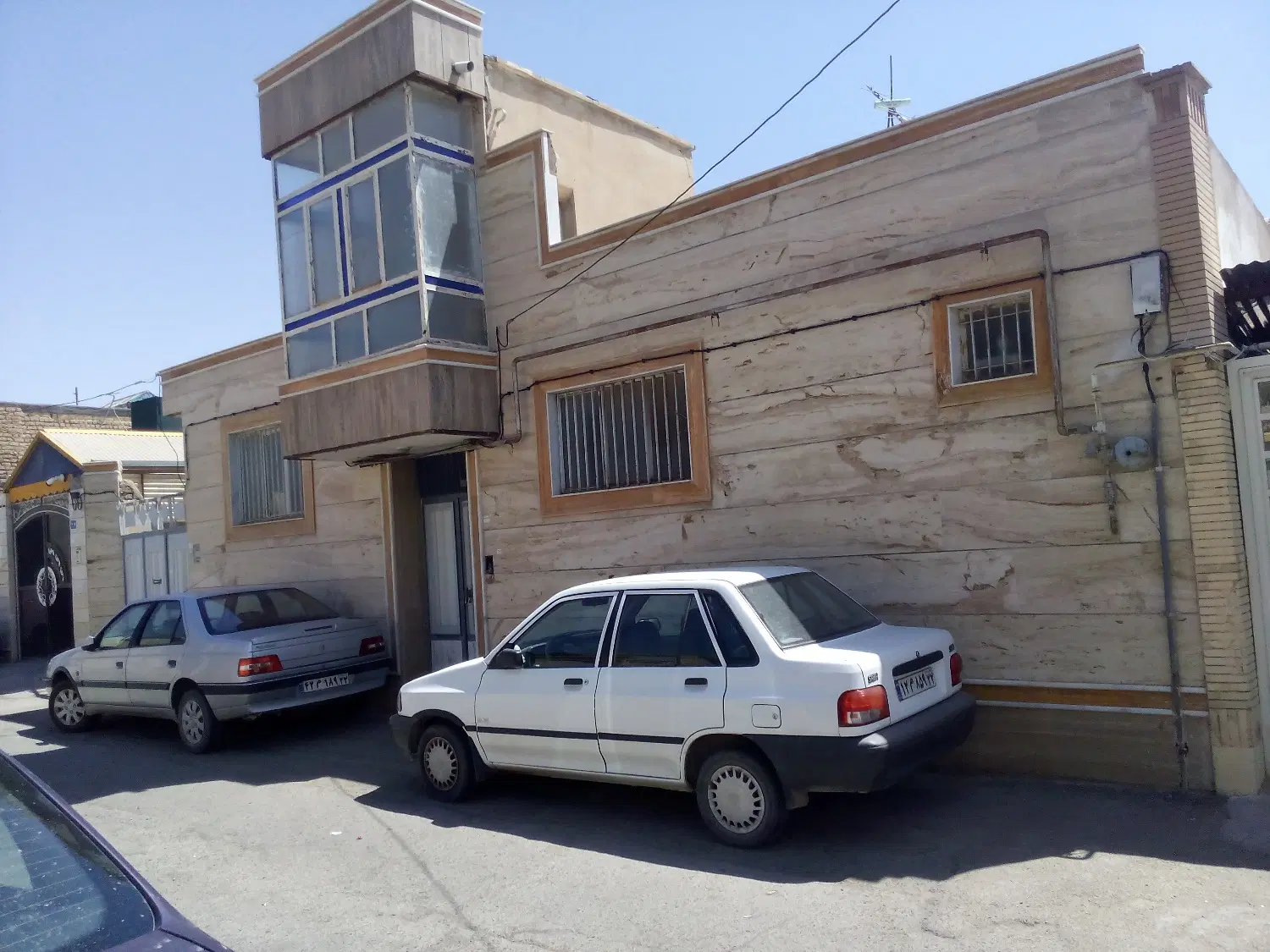 فروش منزل مسکونی در کاشمر خیابان 17 شهریور.568 متر