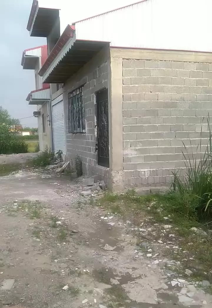 زمین فروشی
