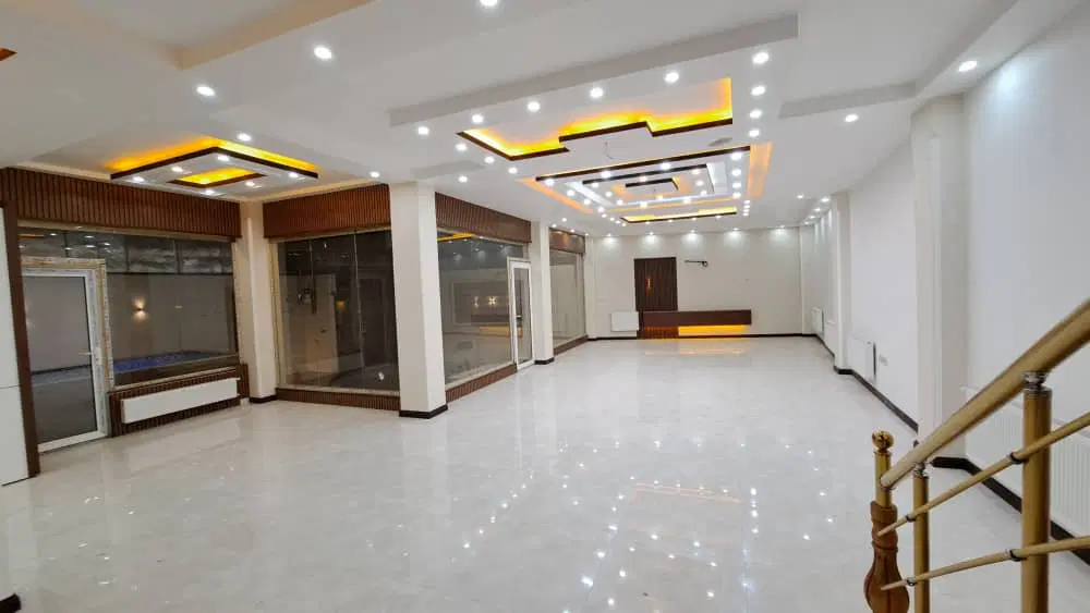 ویلای 350 متری داخل شهر.
