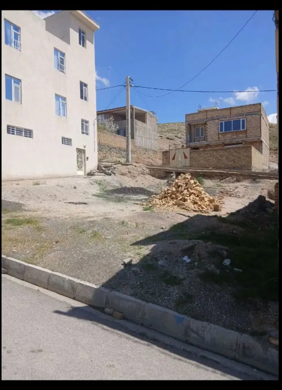 زمین سه بر ارتیمان امام زاده عبدالله