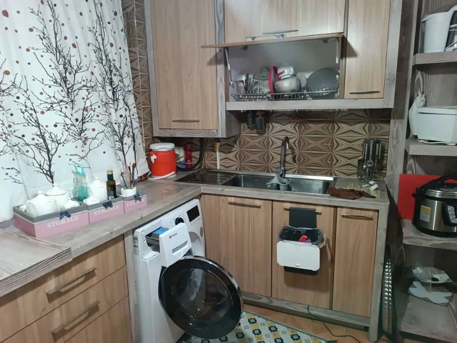 خانه صد متری حاج عنایت صد متری