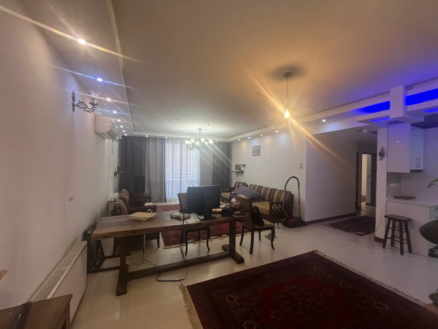 آپارتمان ۳ خوابه جنوبی، دو بالکن