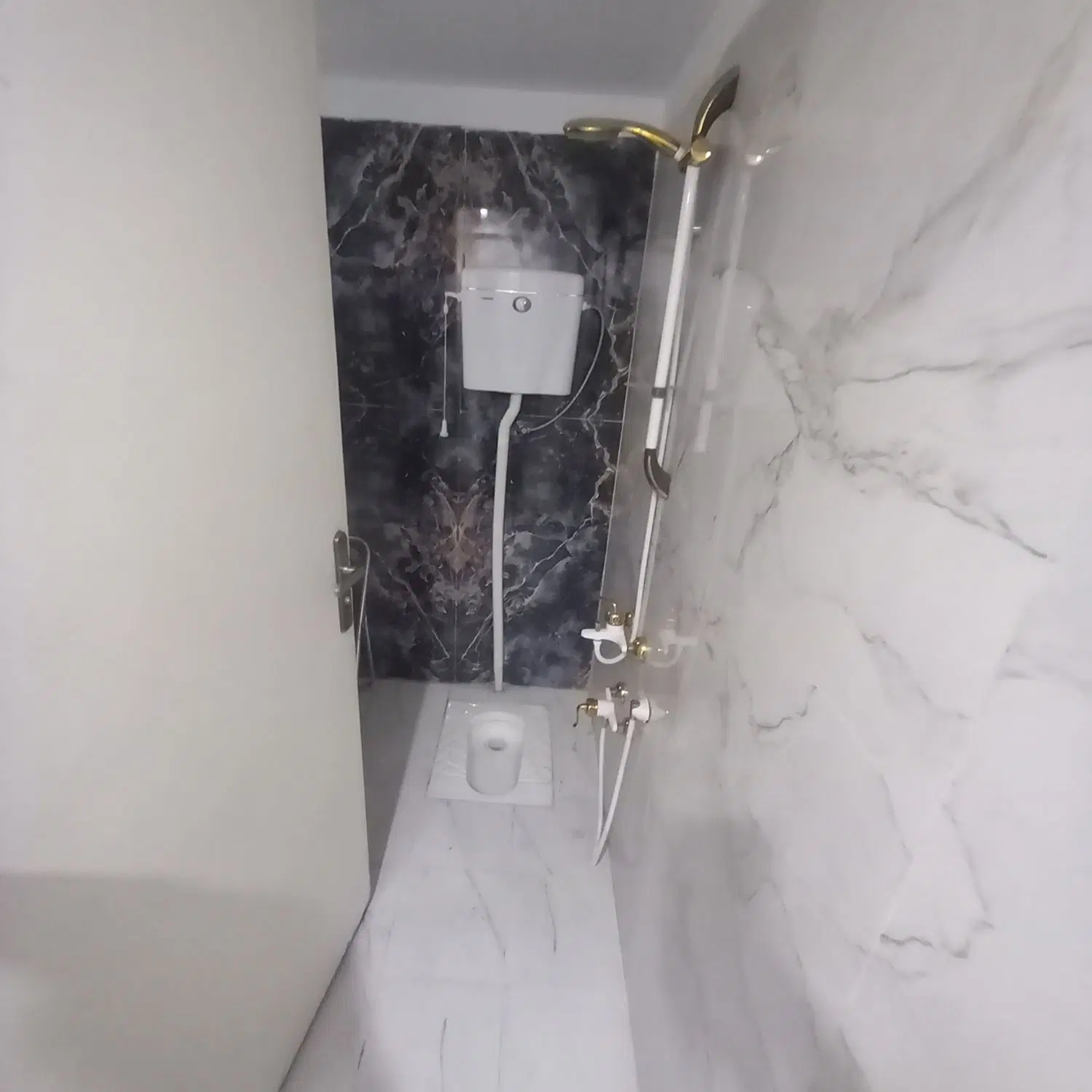 رهن یک واحداپارتمان نقلی بالاترازمیدان ولیعصر