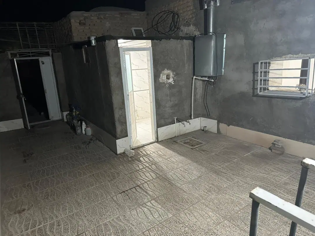 خونه حیاط دار مرکز شهر