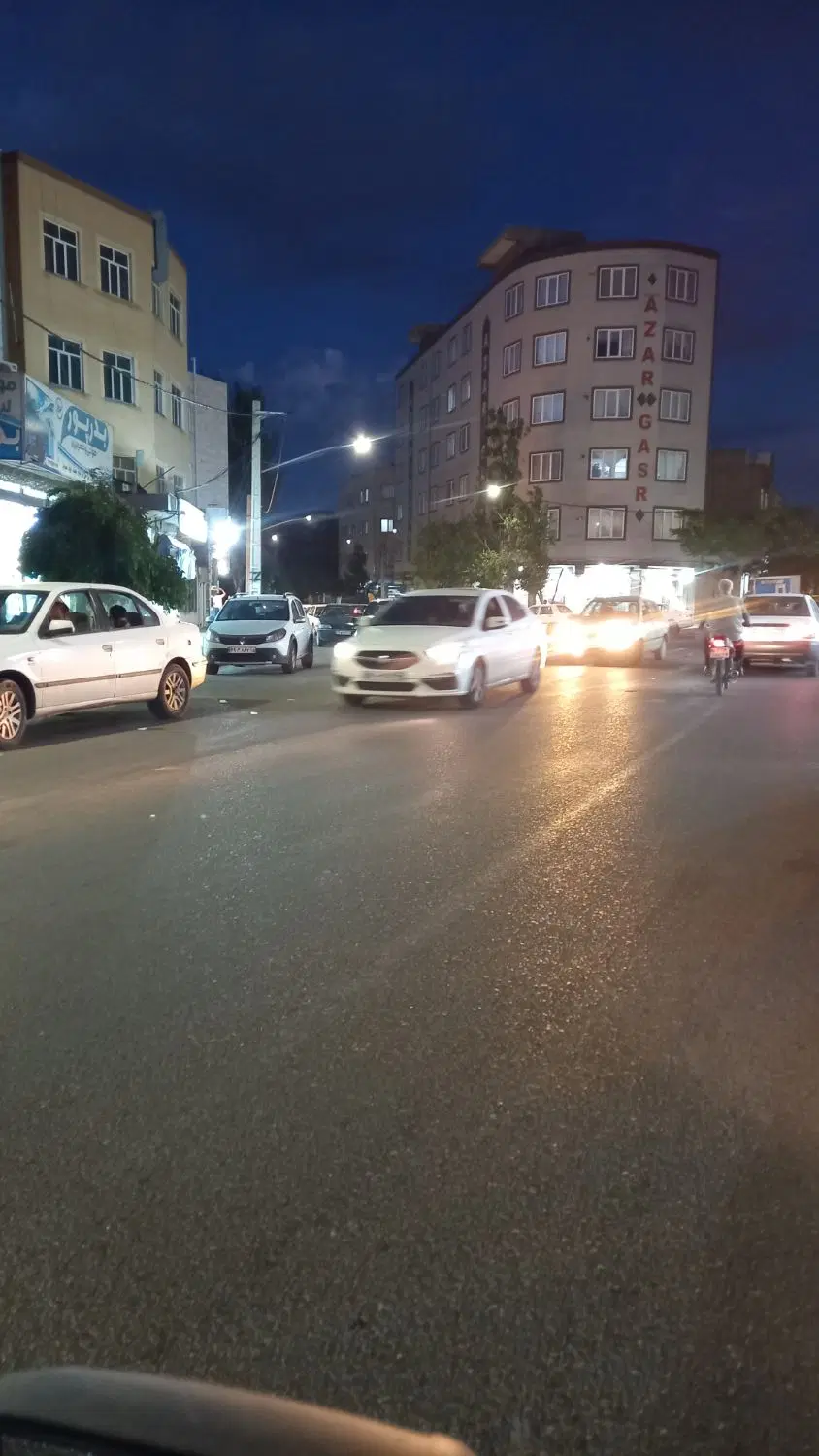 فروش مغازه_۶۴ متر_در اول خیابان فیضیه