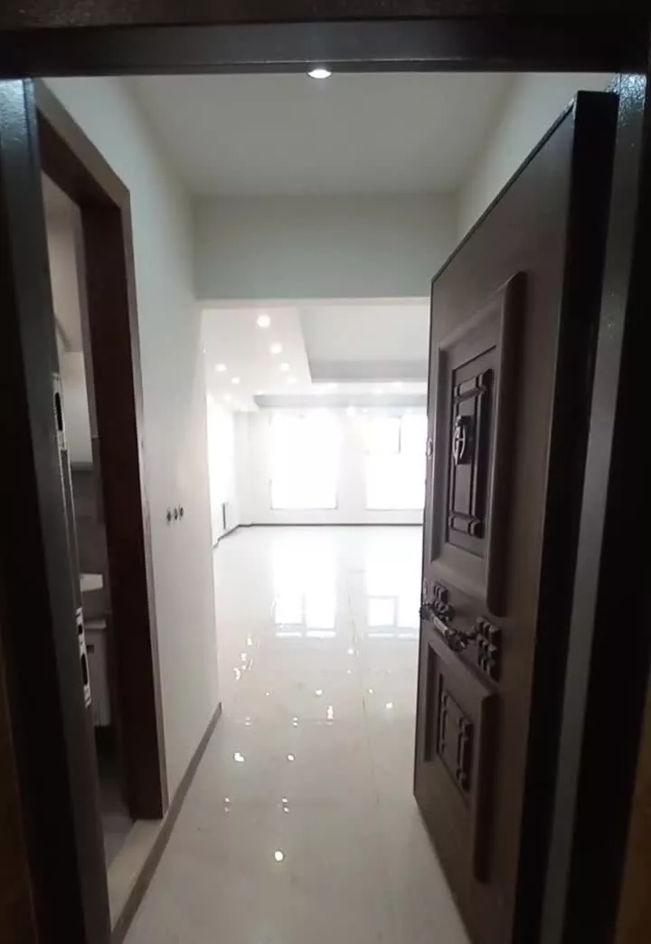 اپارتمان ۱۴۸ متری شهرک ناز نوساز