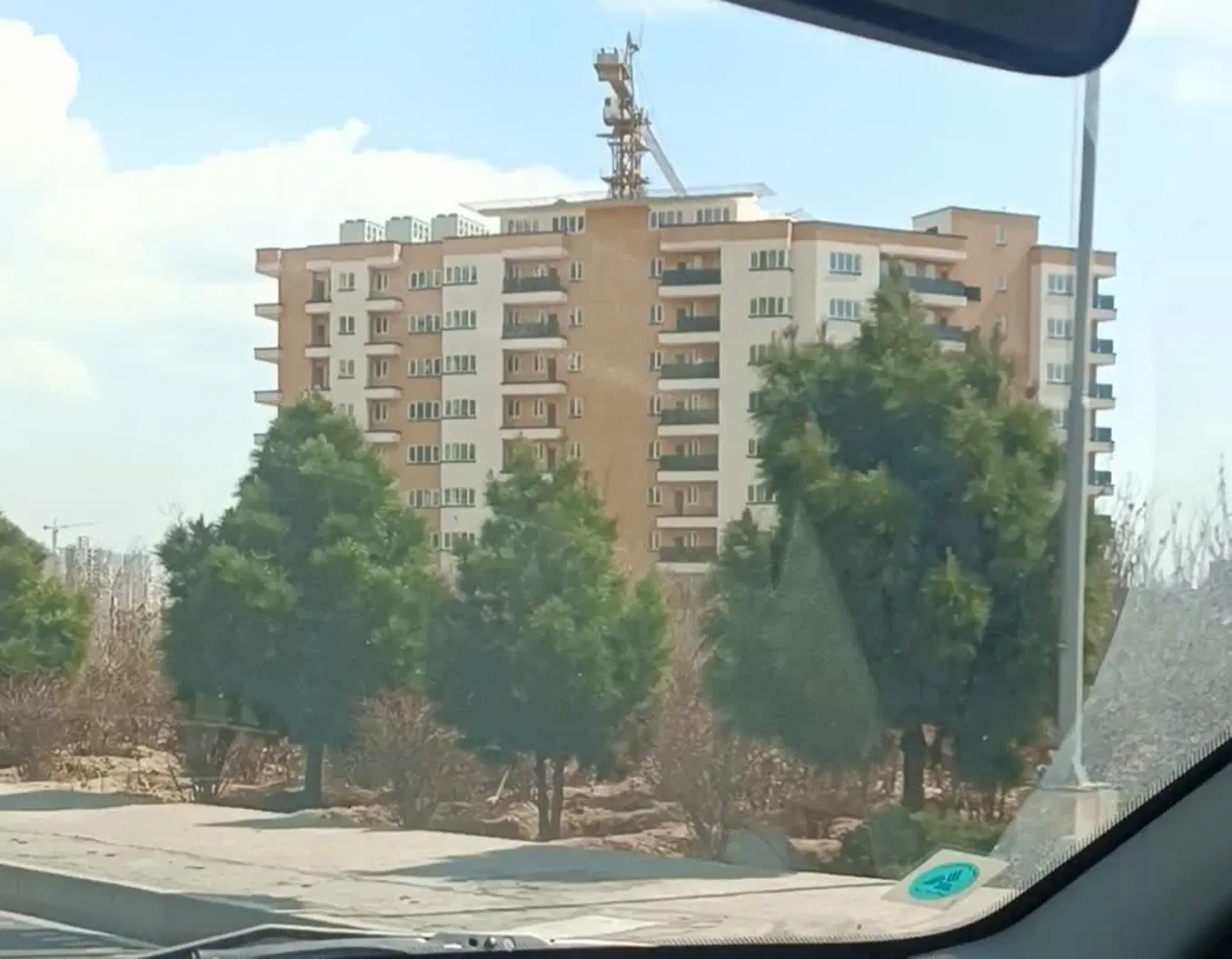 آپارتمان ۱۱۰ متری واقع در منطقه ۲۲ تهران