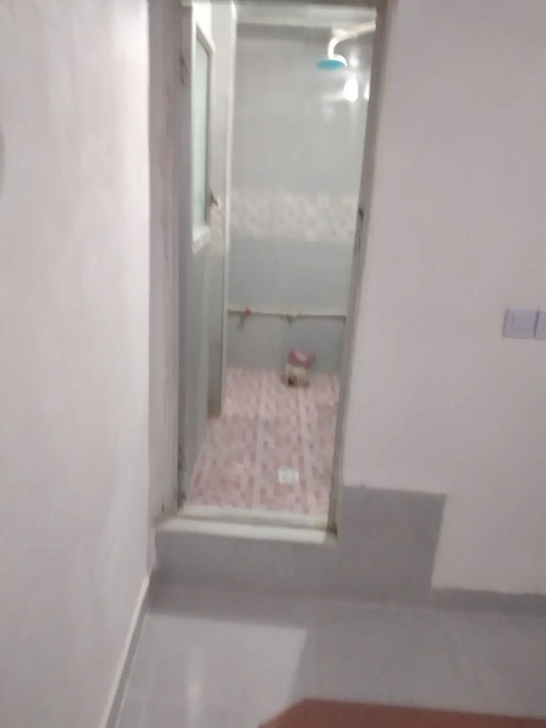 رهن و اجاره آپارتمان دوخوابه در آخر عباسی
