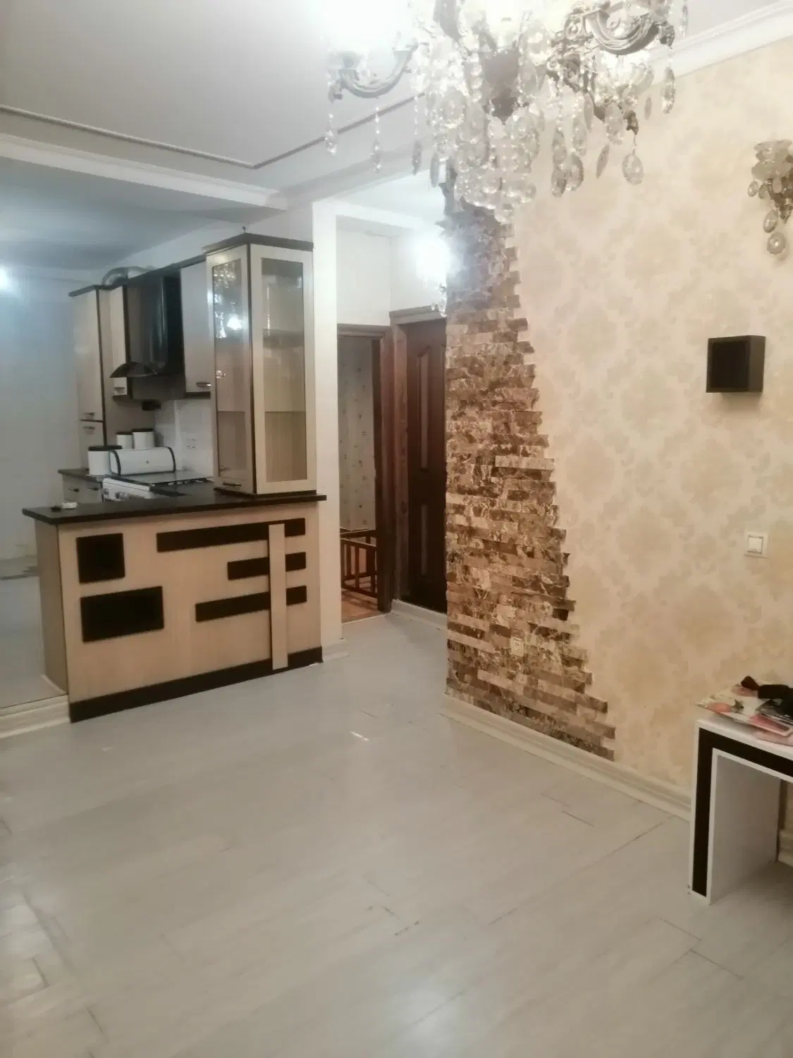 فروش واحد کارشناسان