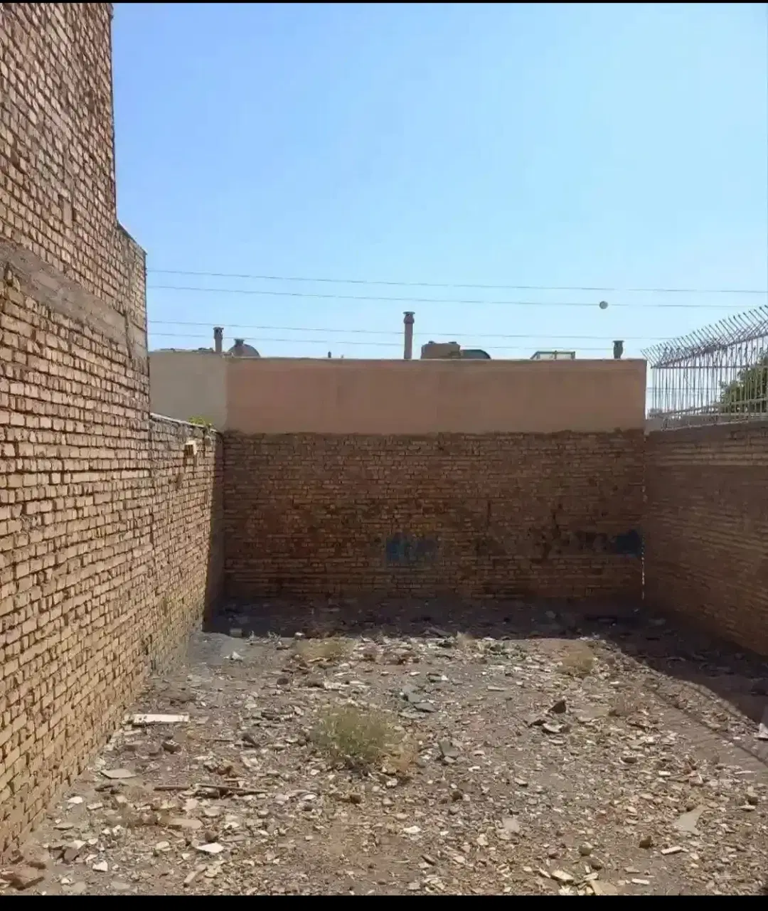 فروش زمین مسکونی در منشیان