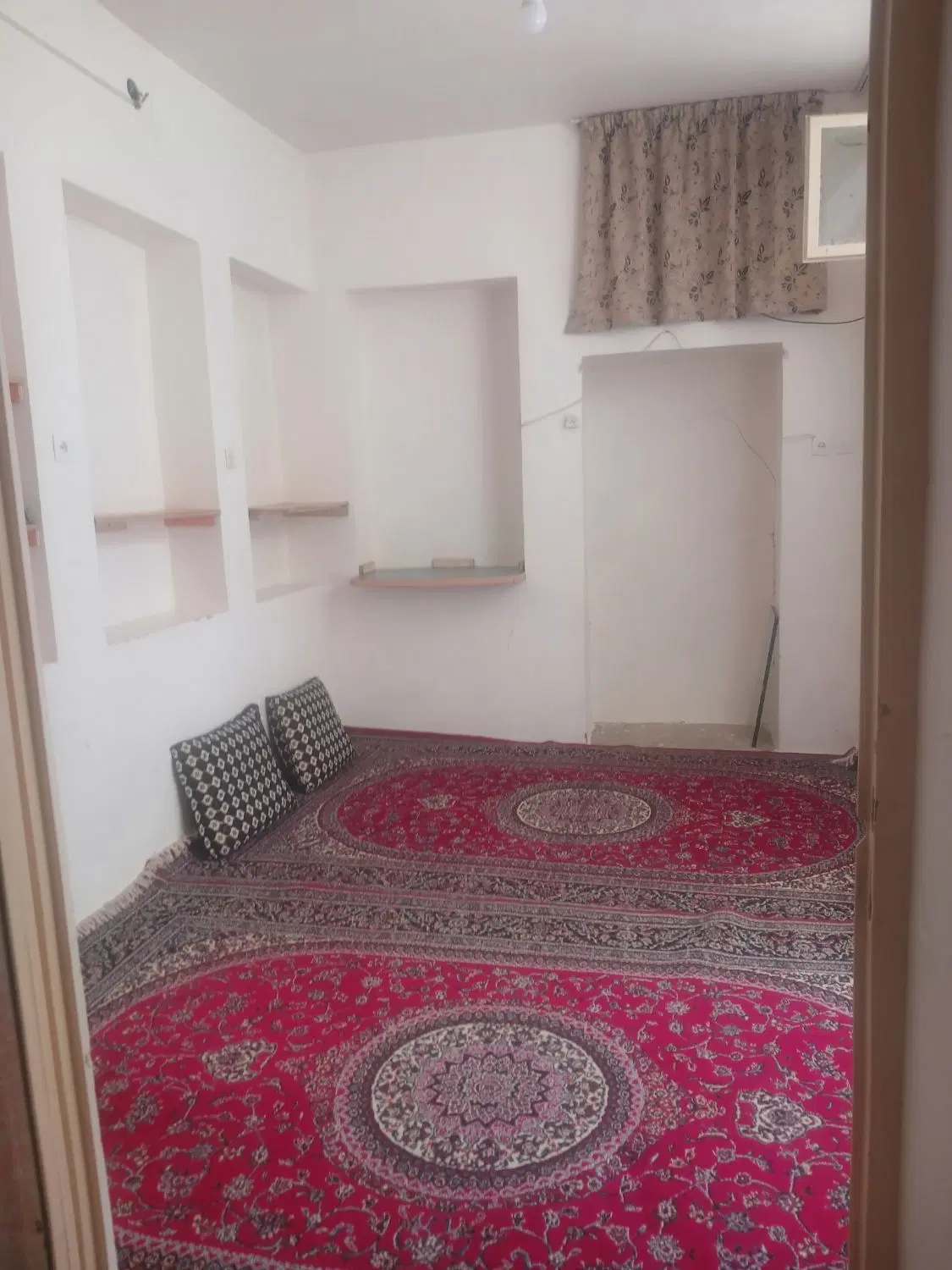 رهن سوئیت دربست