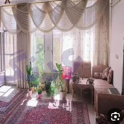 منزل مسکونی.بلوار هفت تیر طبقه دوم