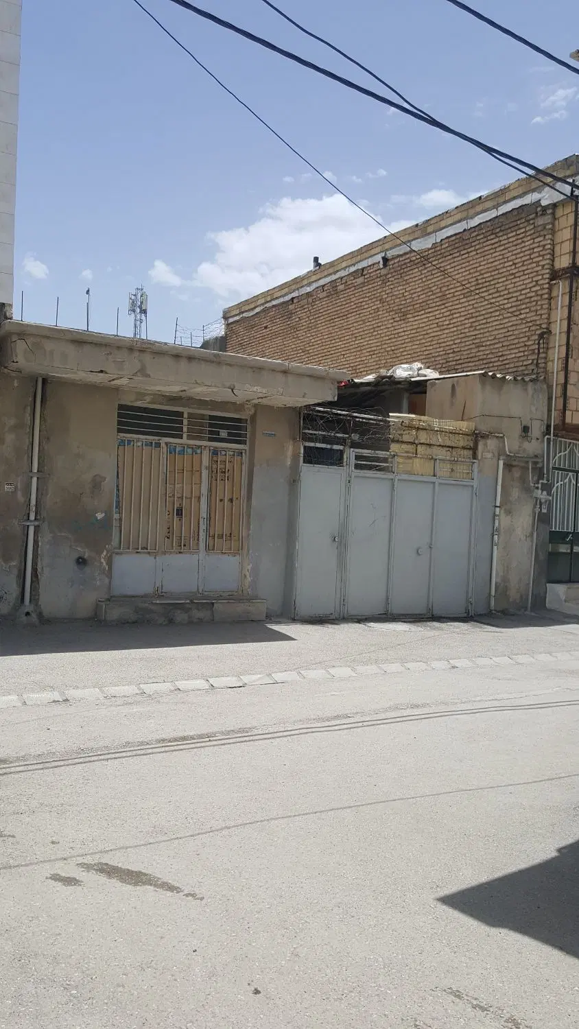 خانه ویلایی شهیاد   94متری ماشین رو