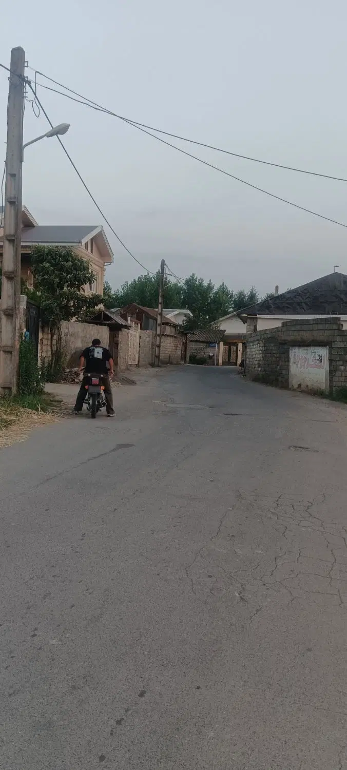 زمین 200متری بر