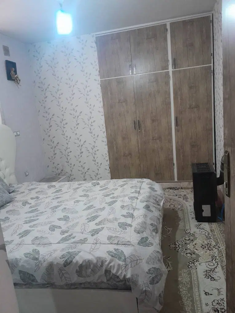 خانه مستقل حیاط دار یک طبق ماشین رو