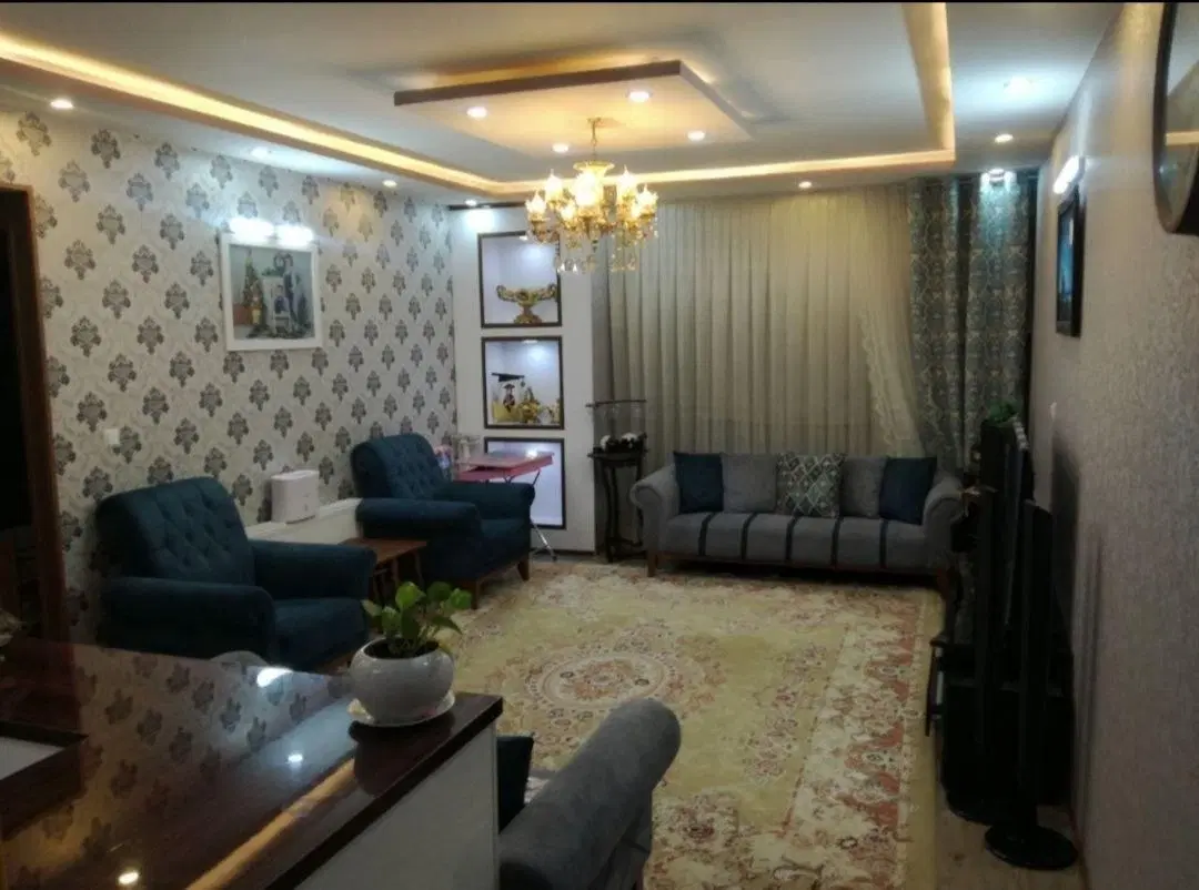 آپارتمان طبقه دوم بهمن ۴۴ مجتمع جامعه