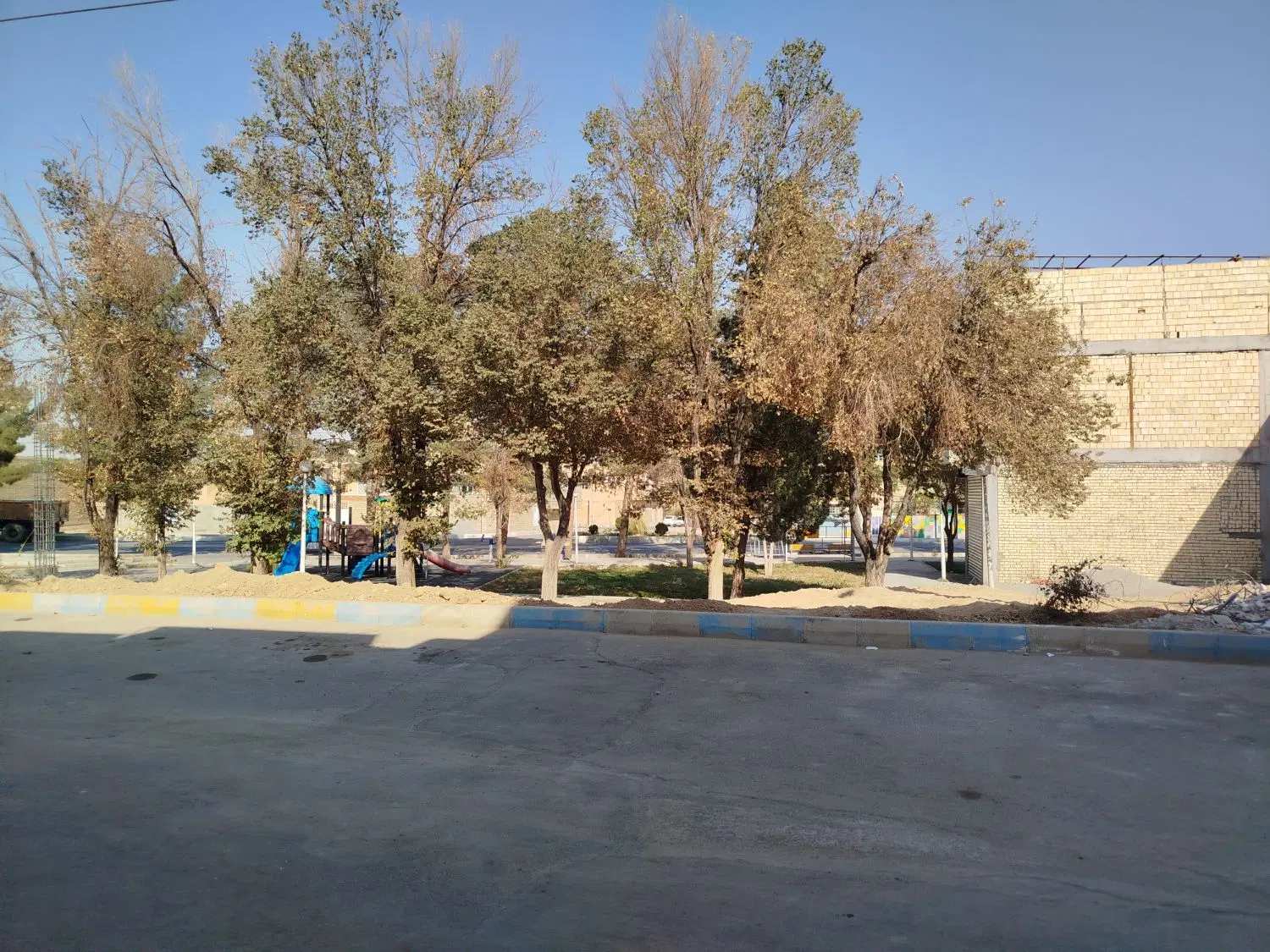 خانه 220متری واقع در سجادیه مبارکه