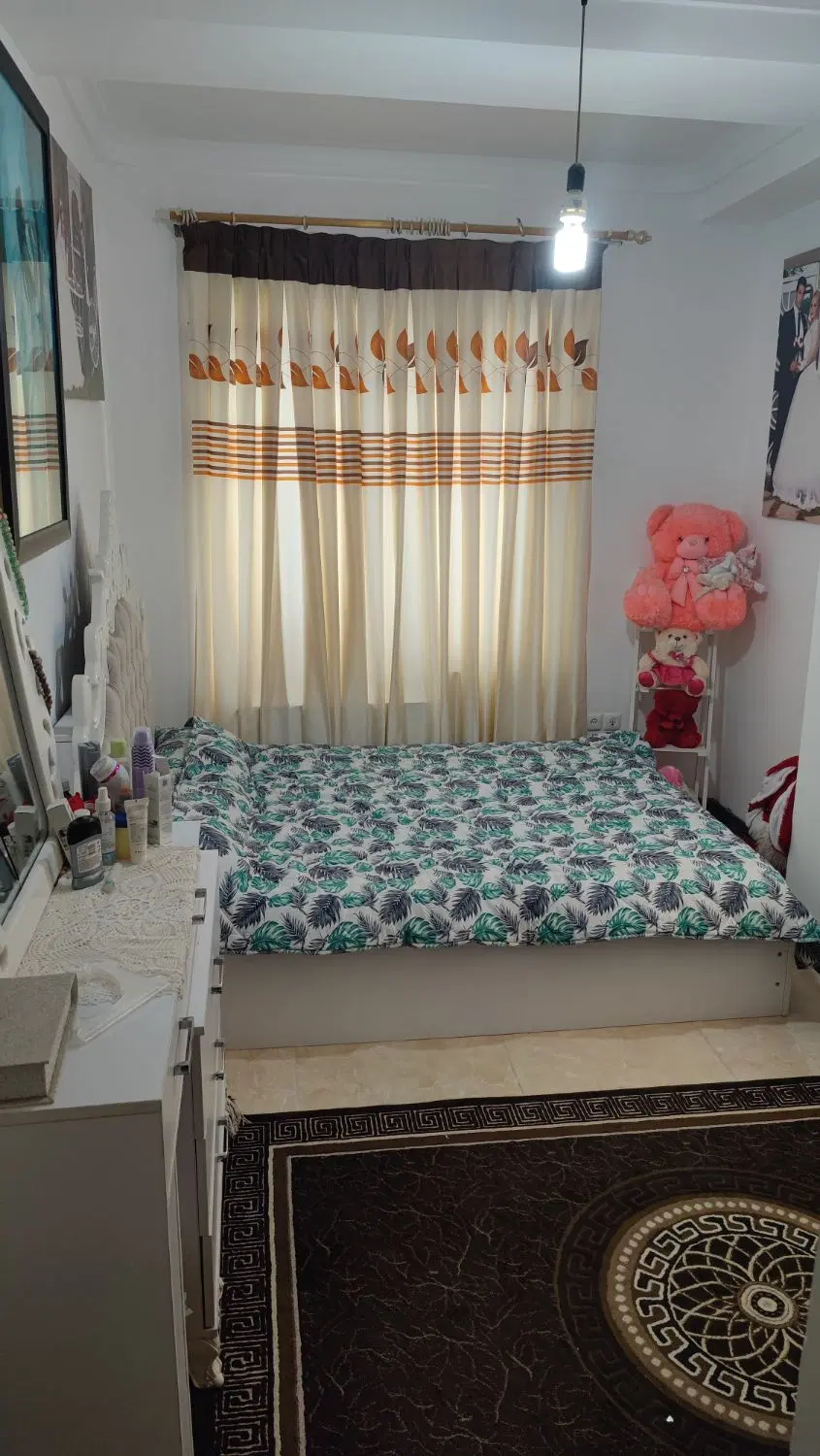 آپارتمان ۱۰۲ متری میرزای شیرازی