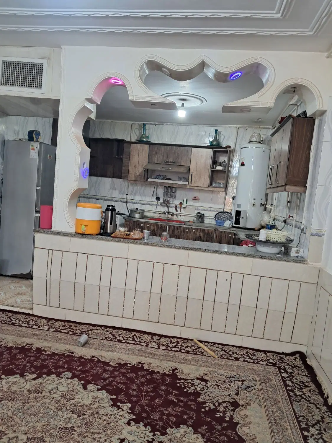 ساختمان دربه حیاط دو خوابه شیک سند تک برگ