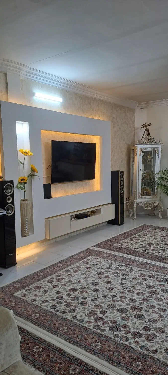 ۹۰متری درقائم دوسر نورگیر با پشت بام اختصاصی
