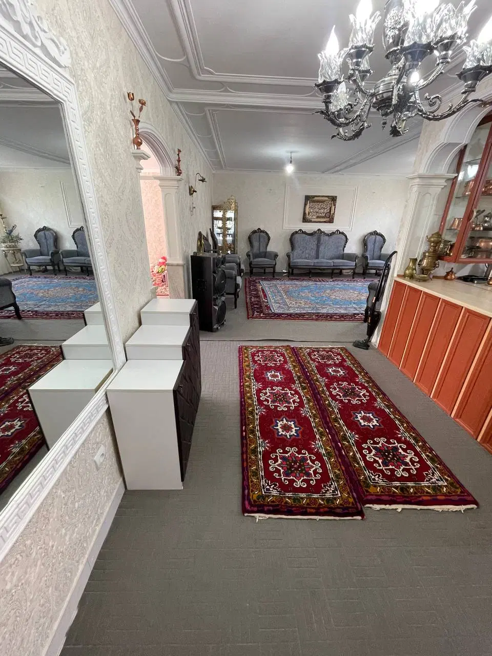 اپارتمان ۳ خوابه