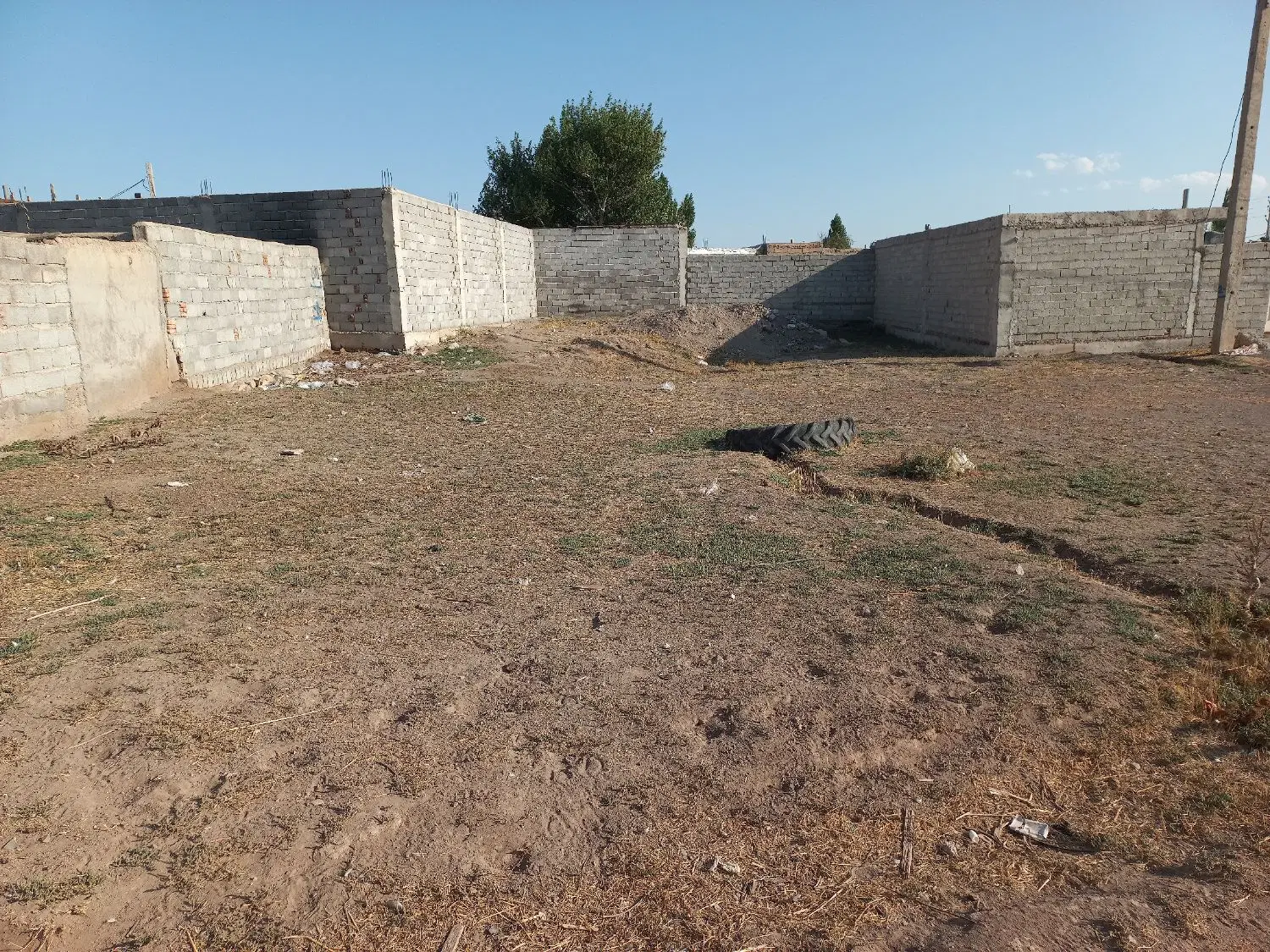 زمین فروشی در مرکز روستای اقبلاغ