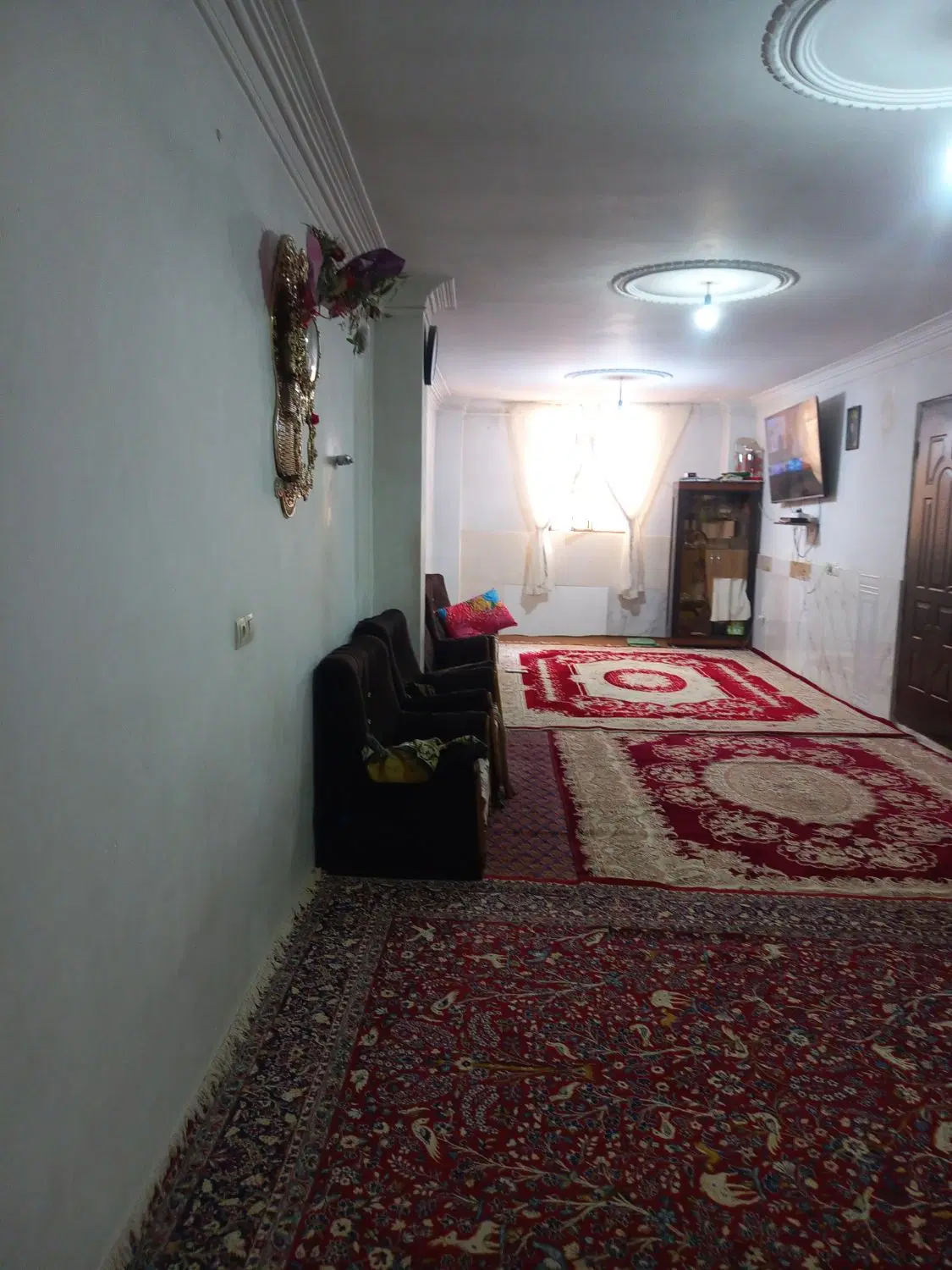یک واحد مسکونی ۹۰متری مناسب برای کارگاه خیاطی