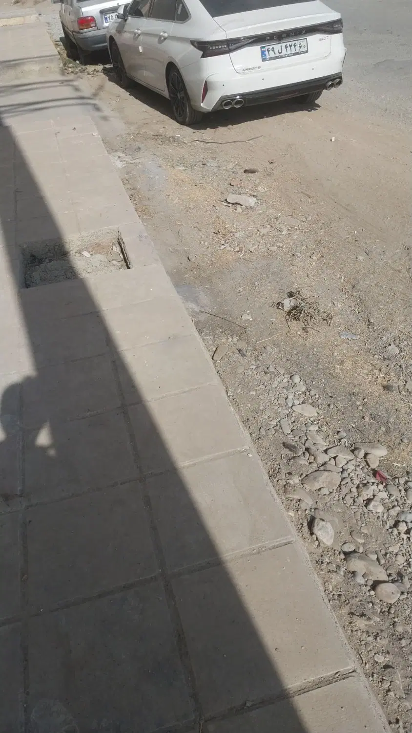 زمین جهت ساختن باغچه وساختن سوله کارگاهی