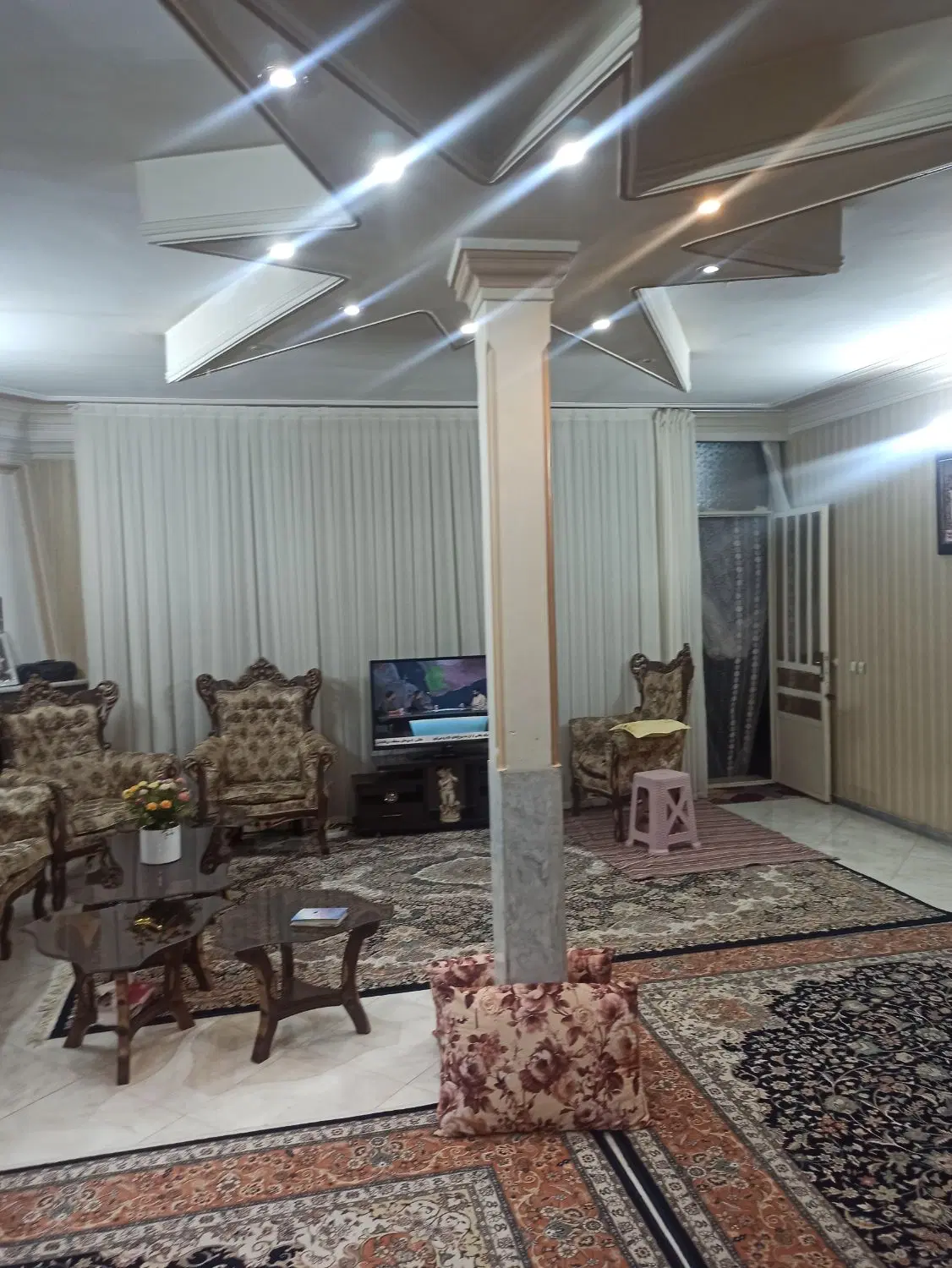 فروش 180 متری مستقل مرکز شهر