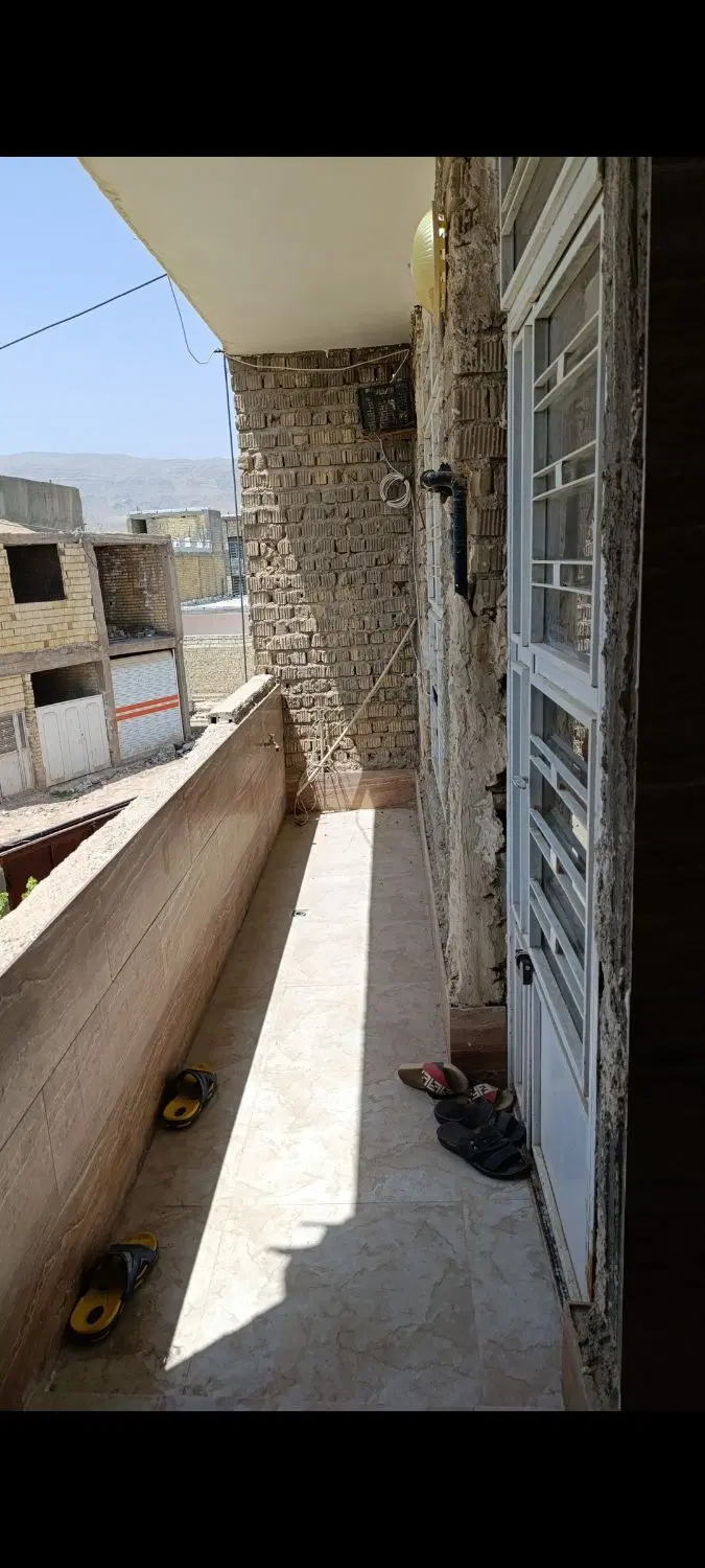 خانه در شیراز کرونی کوچه ی دو گرگی سمت راست