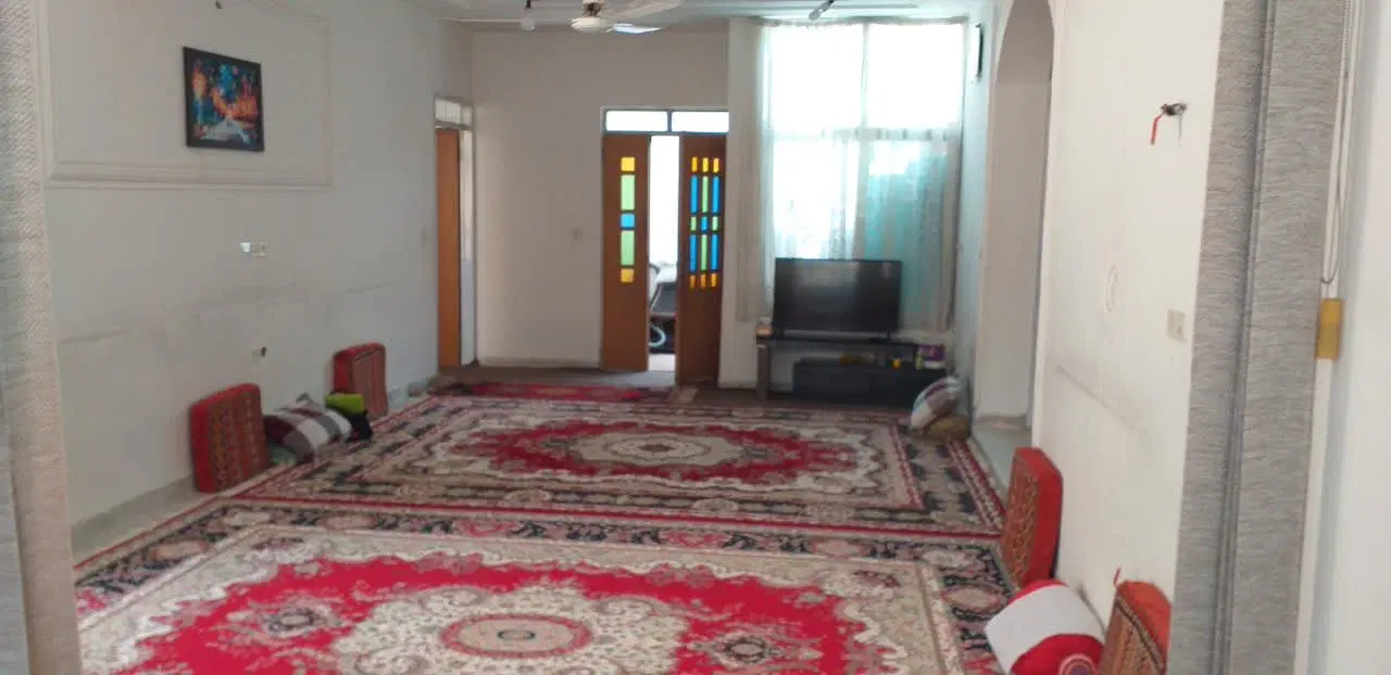 خانه حیاط دار ۴۴۵ متر