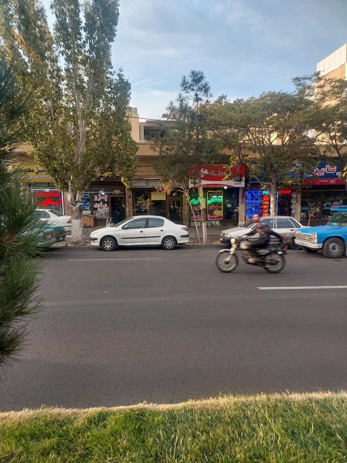 مغازه ۷۲متر میدان امام حسین