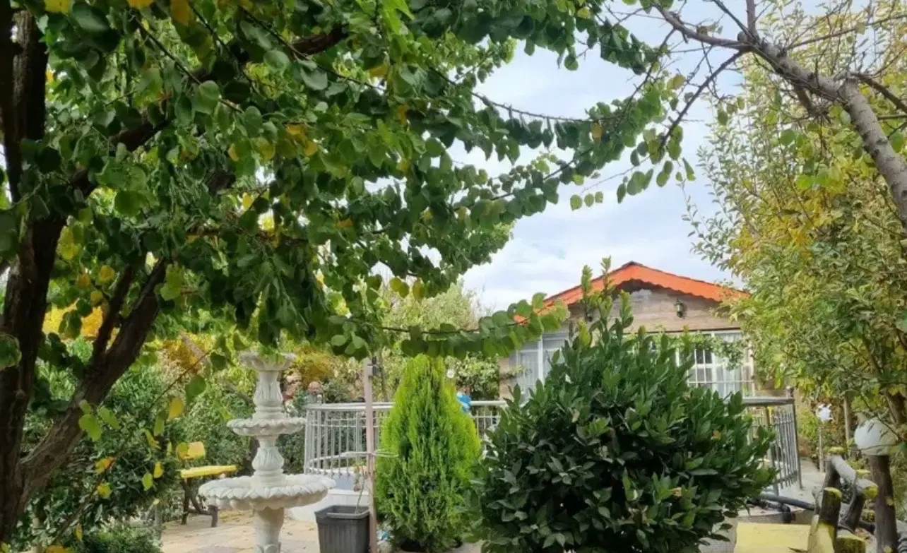 باغ تکمیل ۸۰۰ متر