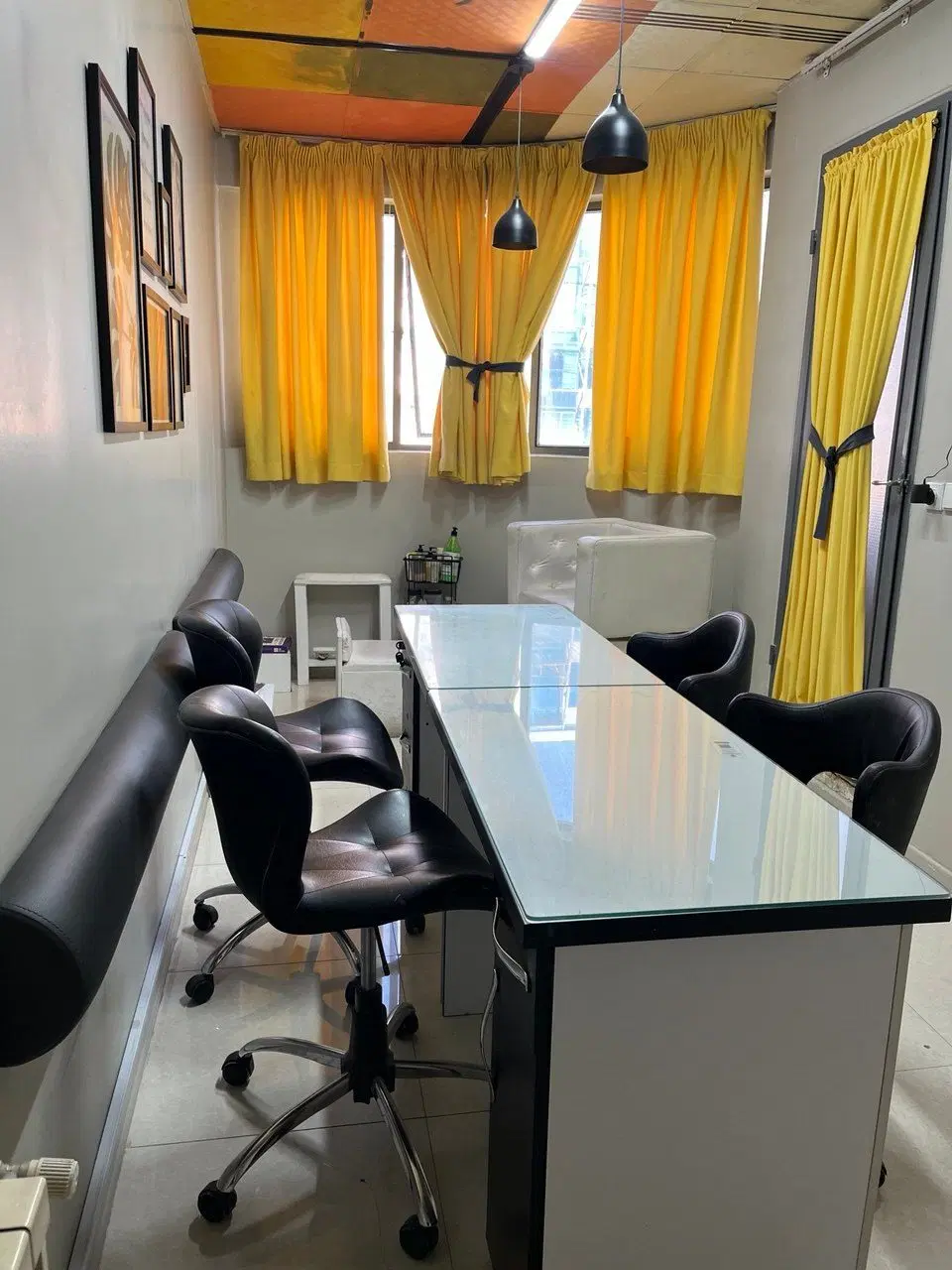 اجاره میز ناخن و تحت مژه
