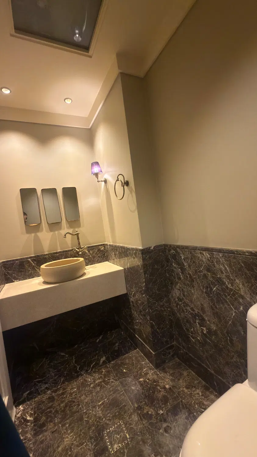 ملک فروش و اجاره