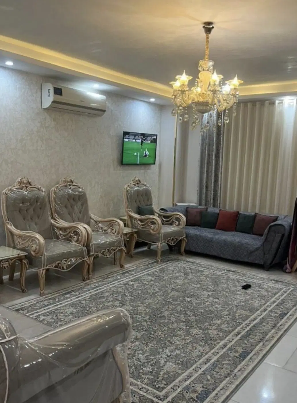 ۸۳متر با پارکینگ اختصاصی تک واحدی استقامت۱