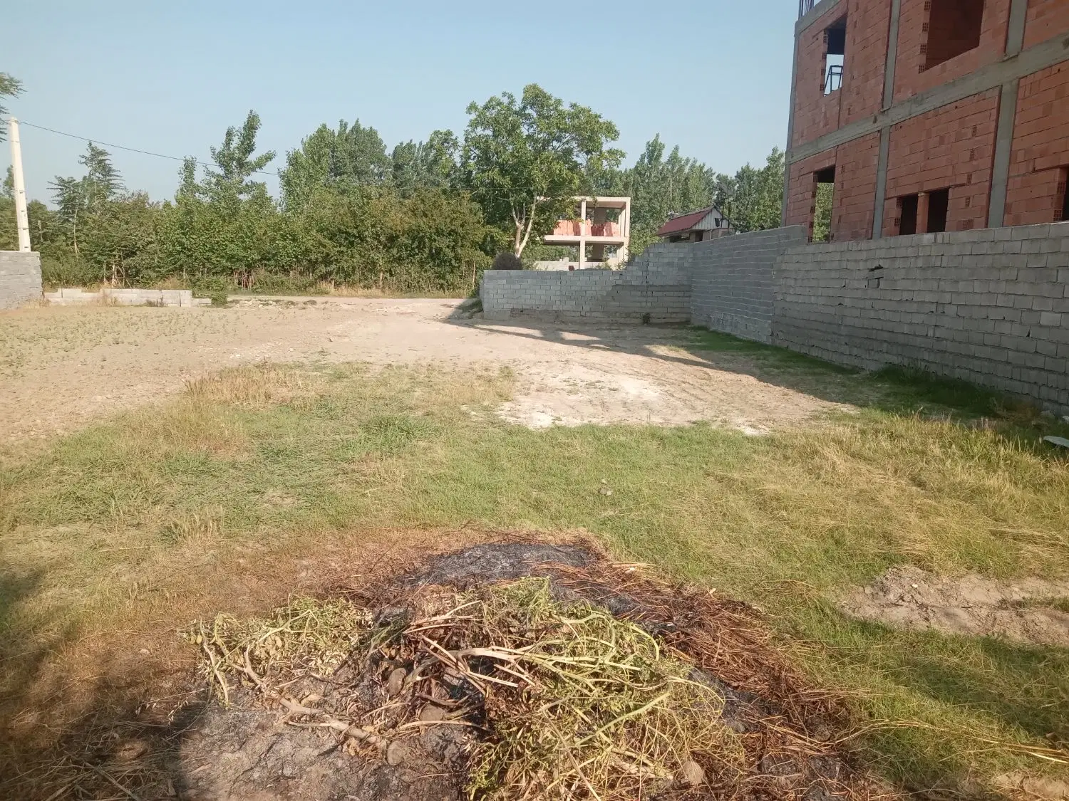 زمین مسکونی