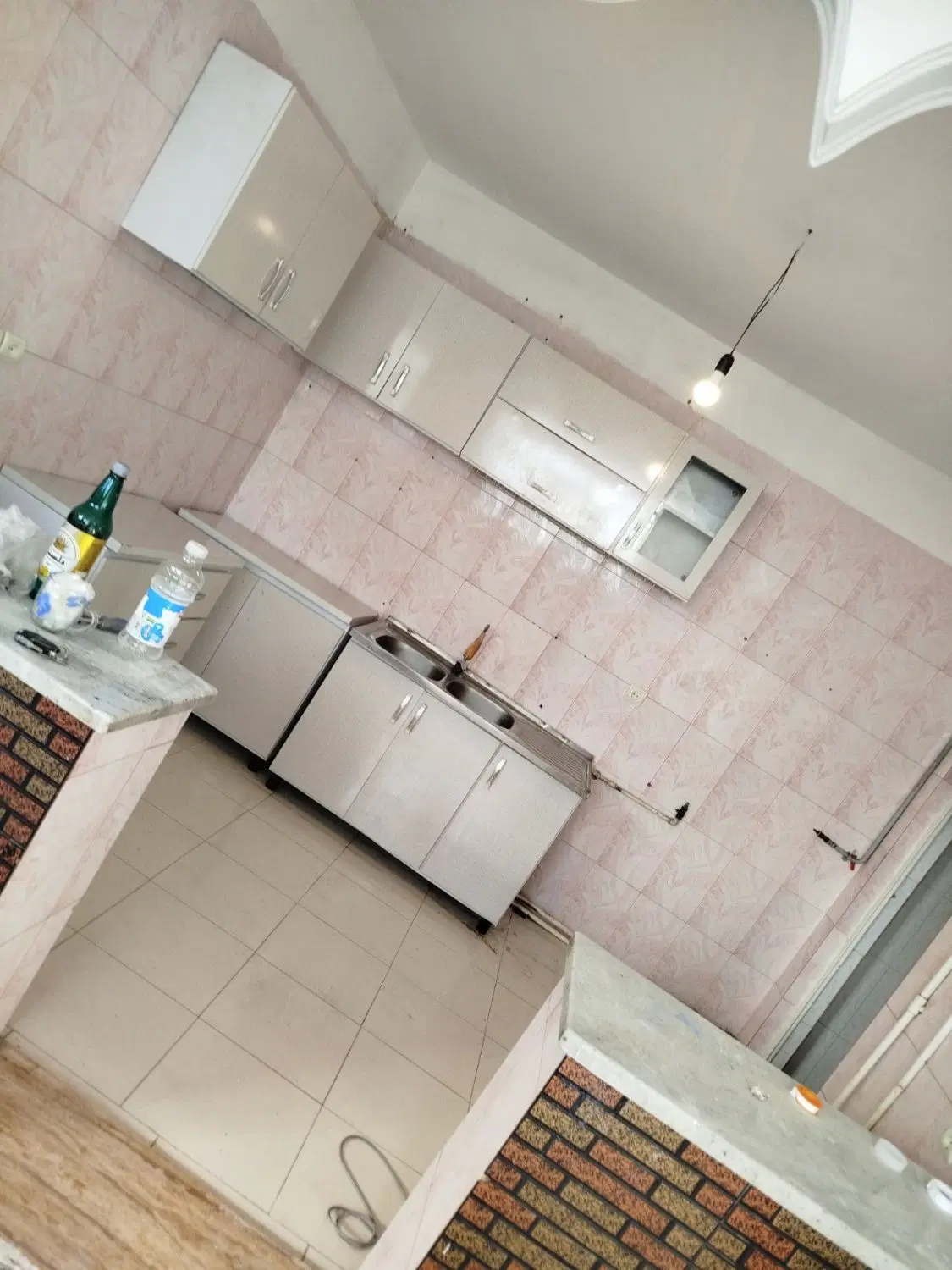 ویلایی دربست خیابان درخشان