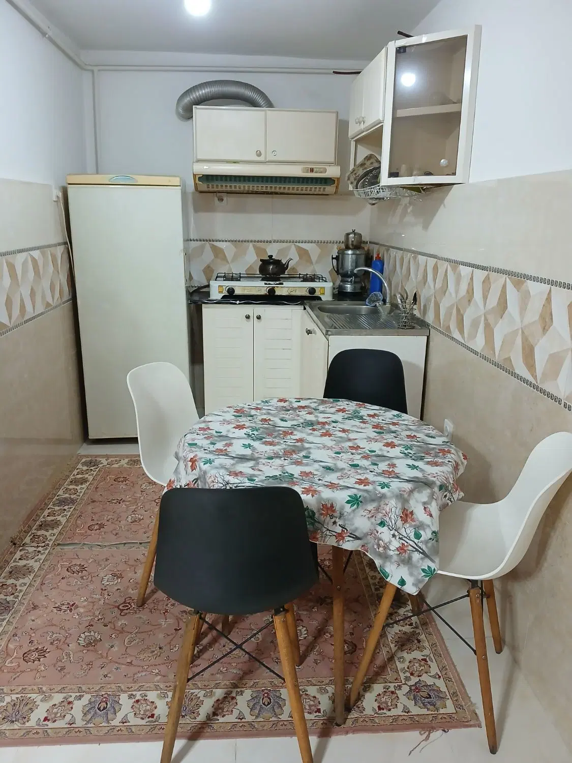 تک خوابه تمیز با پارکینگ