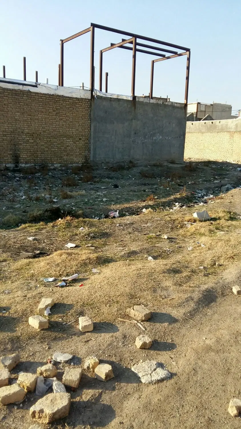 زمین ۱۰۰متری کرناچی