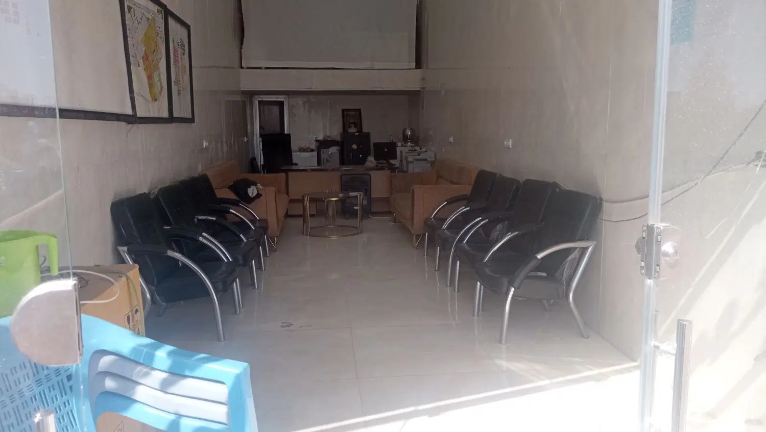 مغازه فروشی