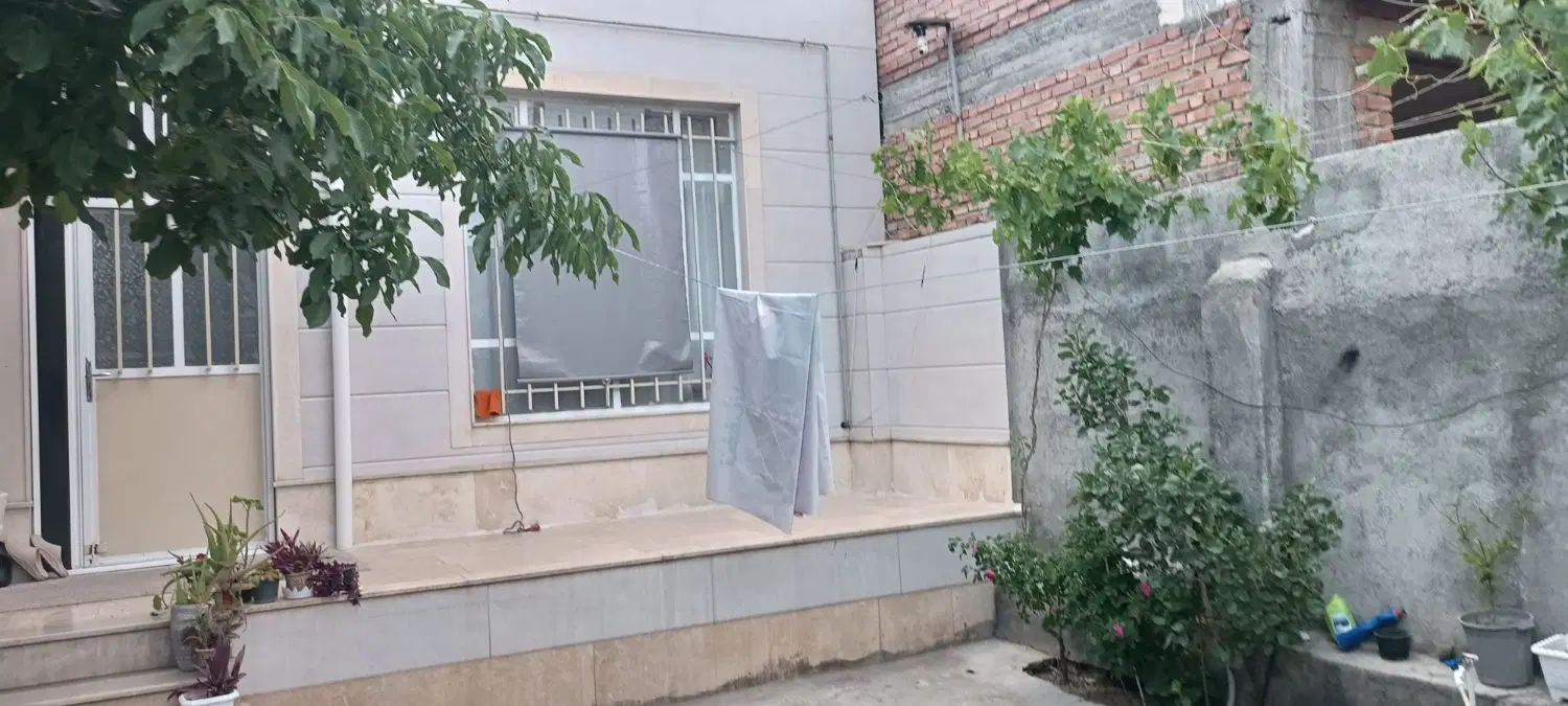 ساختمان مسکونی
