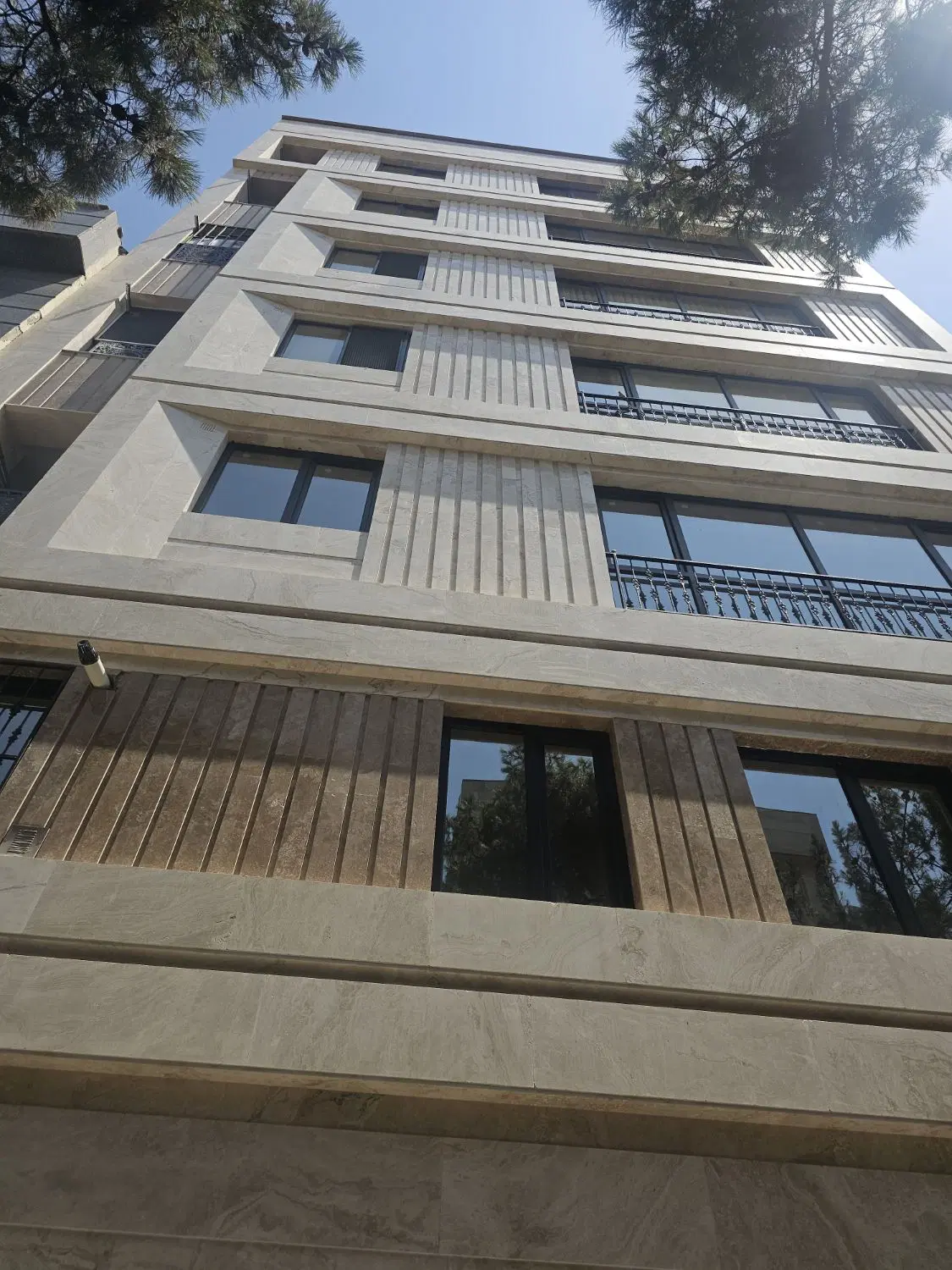آپارتمان رهنی ۱۳۵متری