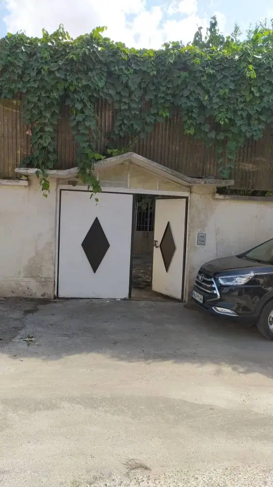 خانه ویلایی ۲۷۵متری درکوی زمانی